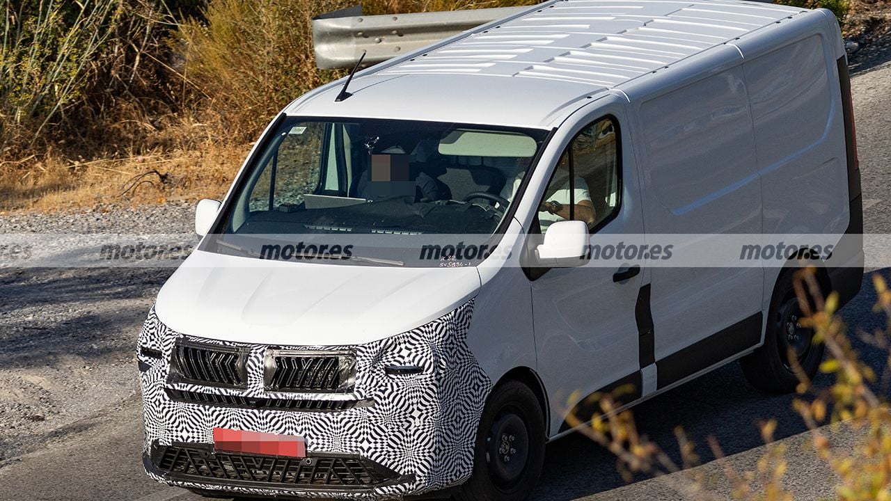 2028 Nissan Primastar Spied With Updated Interior and Facelift