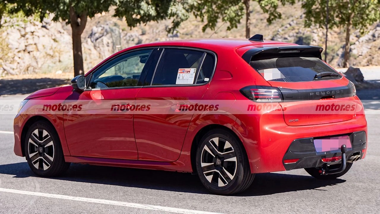 Stellantis Tests Larger Battery for Improved Peugeot ECO Hybrids