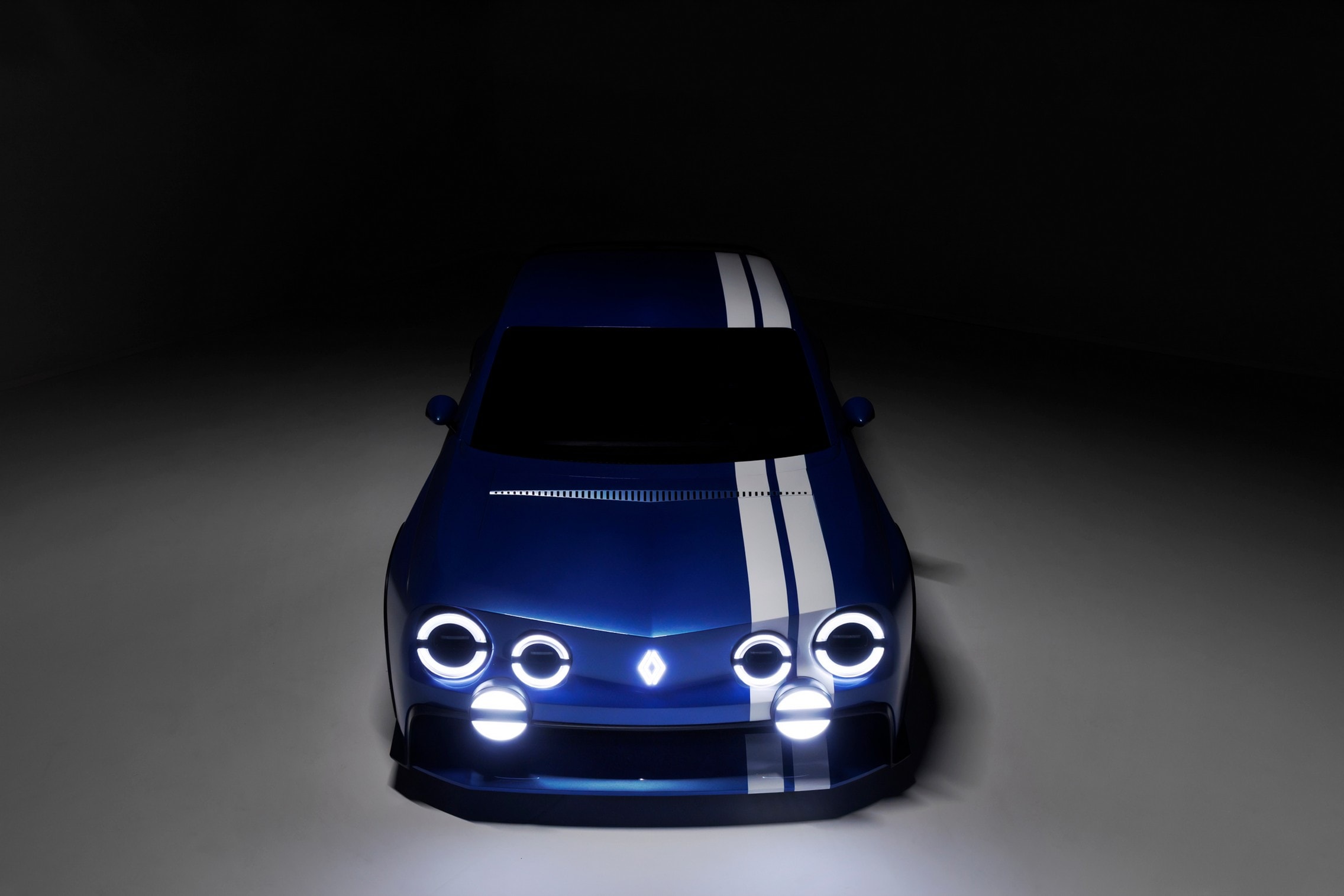 Renault Unveils Fully Electric 8 Gordini Concept with Retro Style and 270 Horsepower