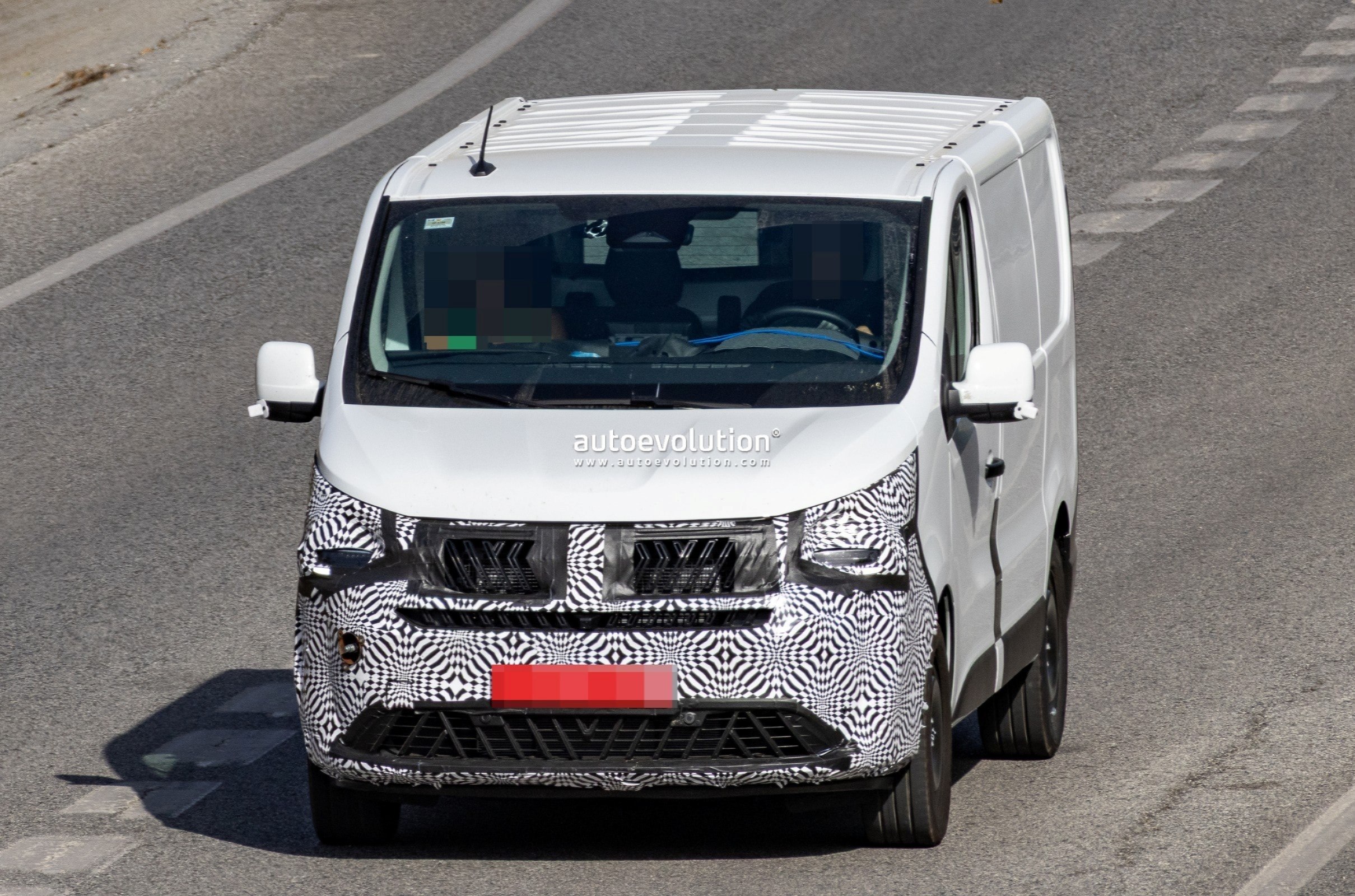 Renault Trafic Diesel Prototype Shows Redesigned Front Ahead of 2028 Update