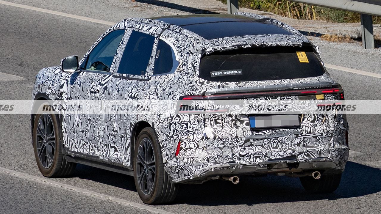 Zeekr 8X PHEV Spied Testing in Europe Ahead of 2027 Launch