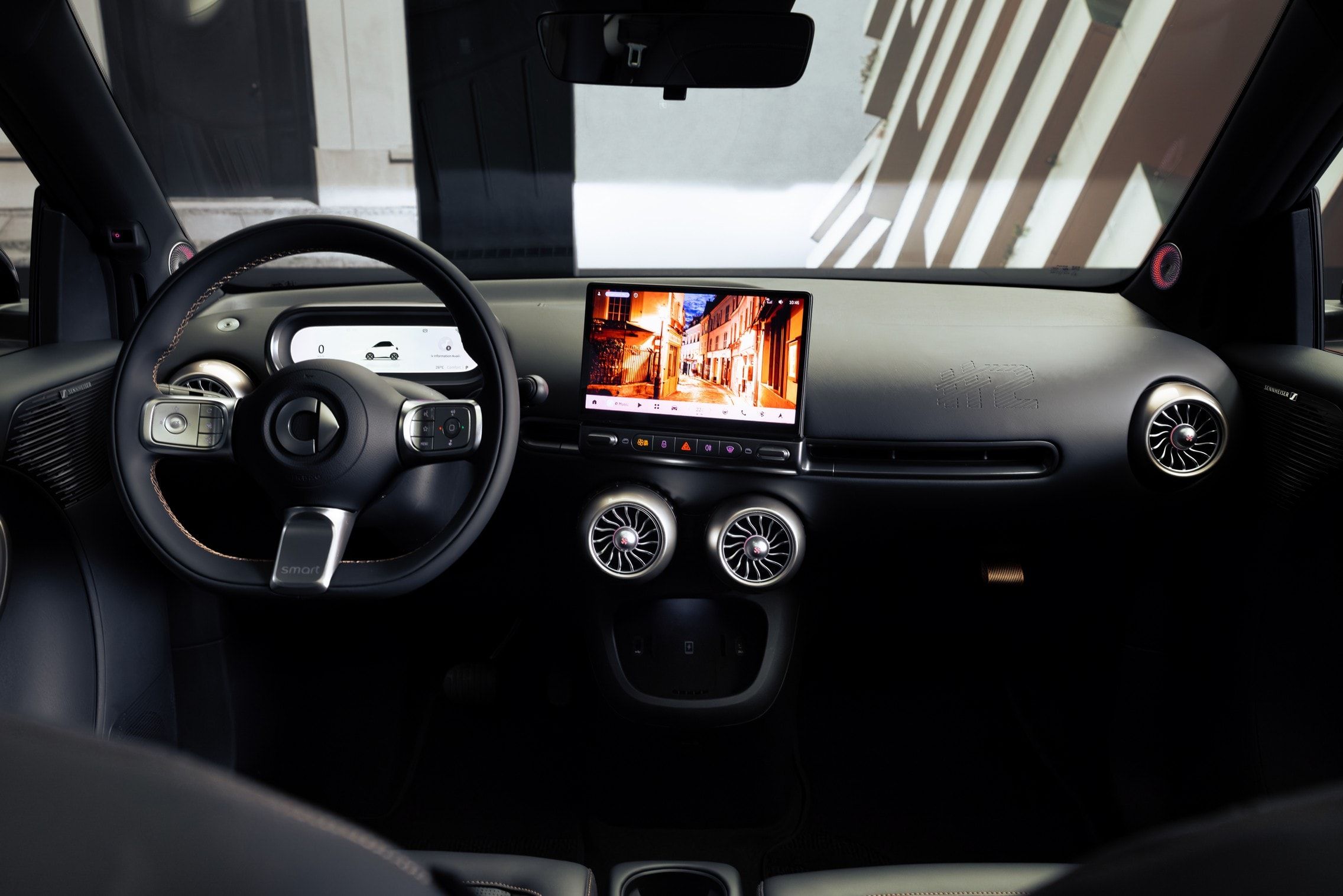 Smart #2 Unveiled at Paris Motor Show: A Compact Electric City Car for Urban Living