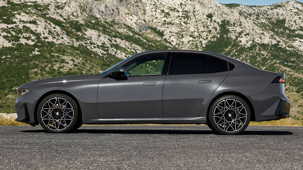 BMW Unveils 2027 3 Series with Up to 443 HP and i3-Inspired Design