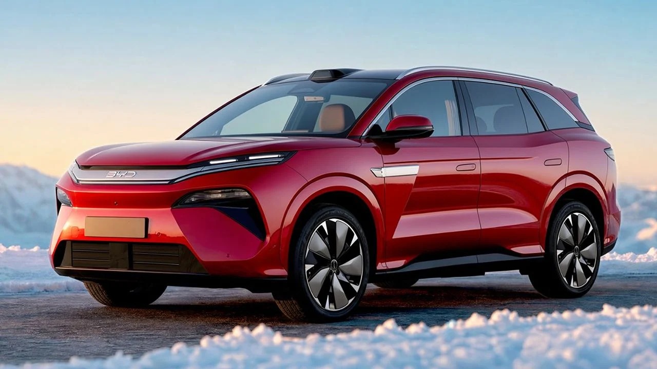 BYD Unveils Atto 8 Electric SUV with Rapid FLASH Charging and Up to 653 km Range