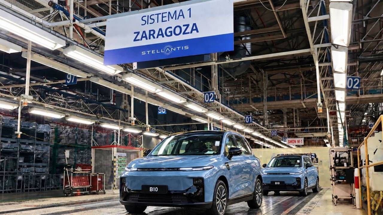 EU Limits Hybrid Car Imports from China but Keeps Doors Open for Electric Vehicles