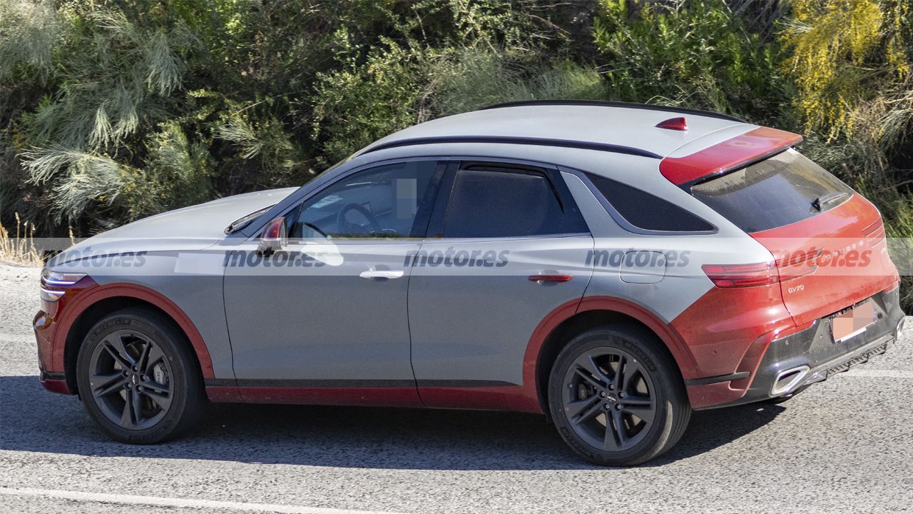 Genesis GV70 EREV Spied Ahead of Launch with Targeted 900 km Range
