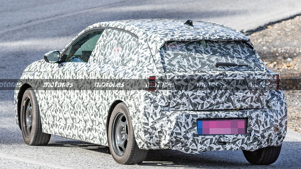 Peugeot 208 Electric Prototype Spied, Confirming New Interior and Battery Options