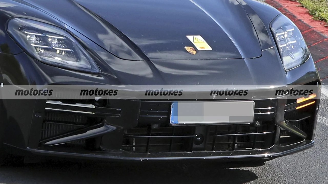 2028 Porsche Panamera Prototype Shows Clear Design Updates in Nürburgring Tests