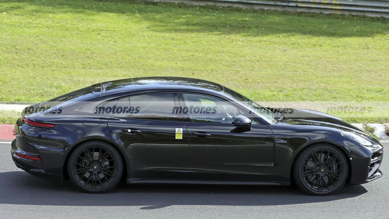 2028 Porsche Panamera Prototype Shows Clear Design Updates in Nürburgring Tests