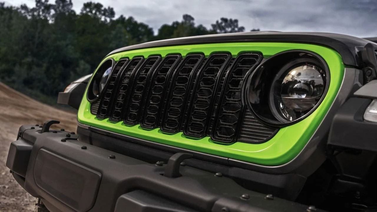 Stellantis to Produce New Electrified Jeep and Peugeot Models in China Starting 2027