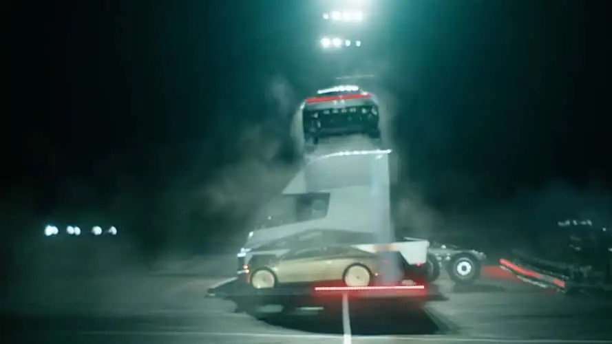 Tesla Roadster Flying Version's Street Legality Remains Unclear